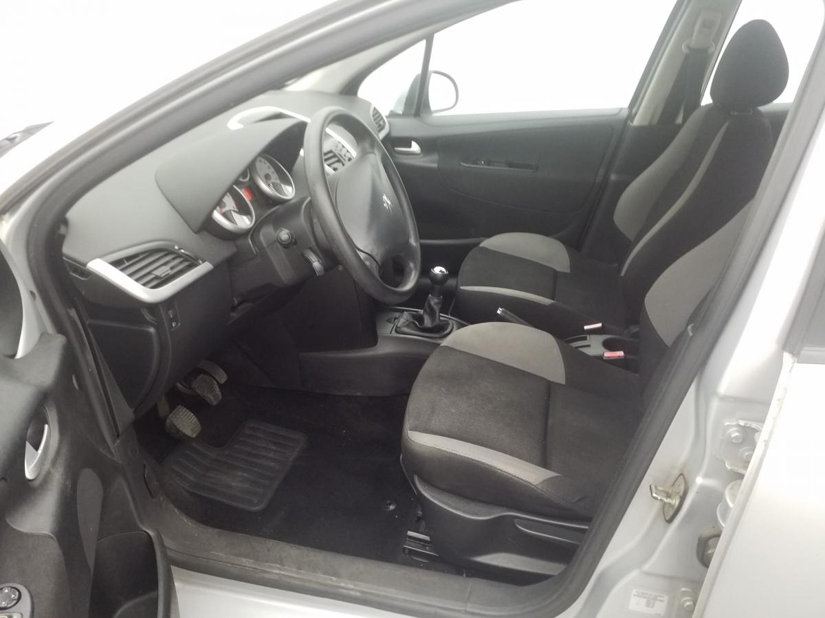 Voiture d'occasion Peugeot 207