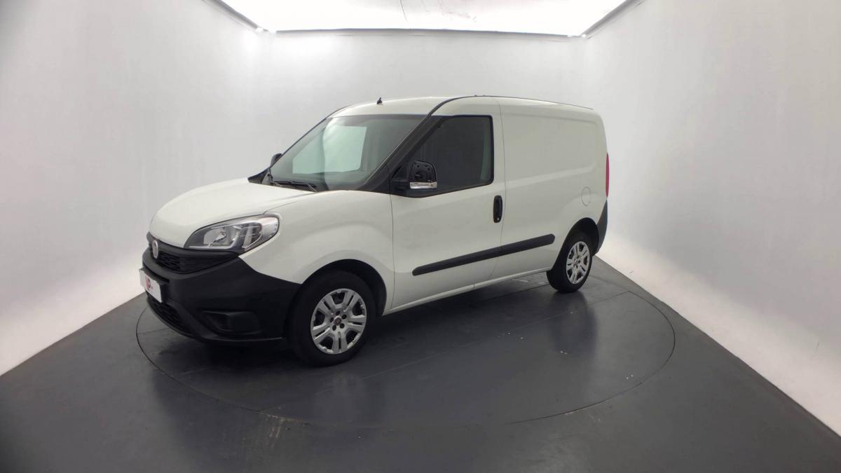 Voiture d'occasion Fiat Doblo