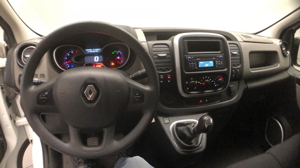 Voiture d'occasion Renault Trafic